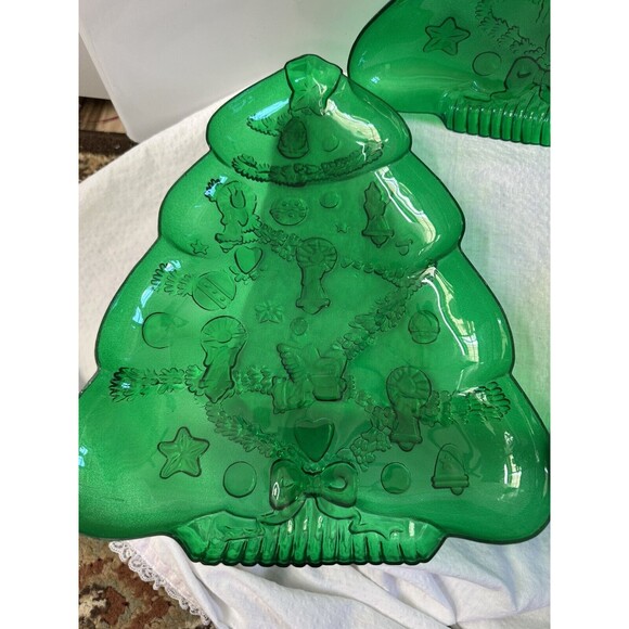 Vintage 3 PC  plastic Christmas Serving Tray Set 3 Green Christmas tree Trays - Picture 2 of 10